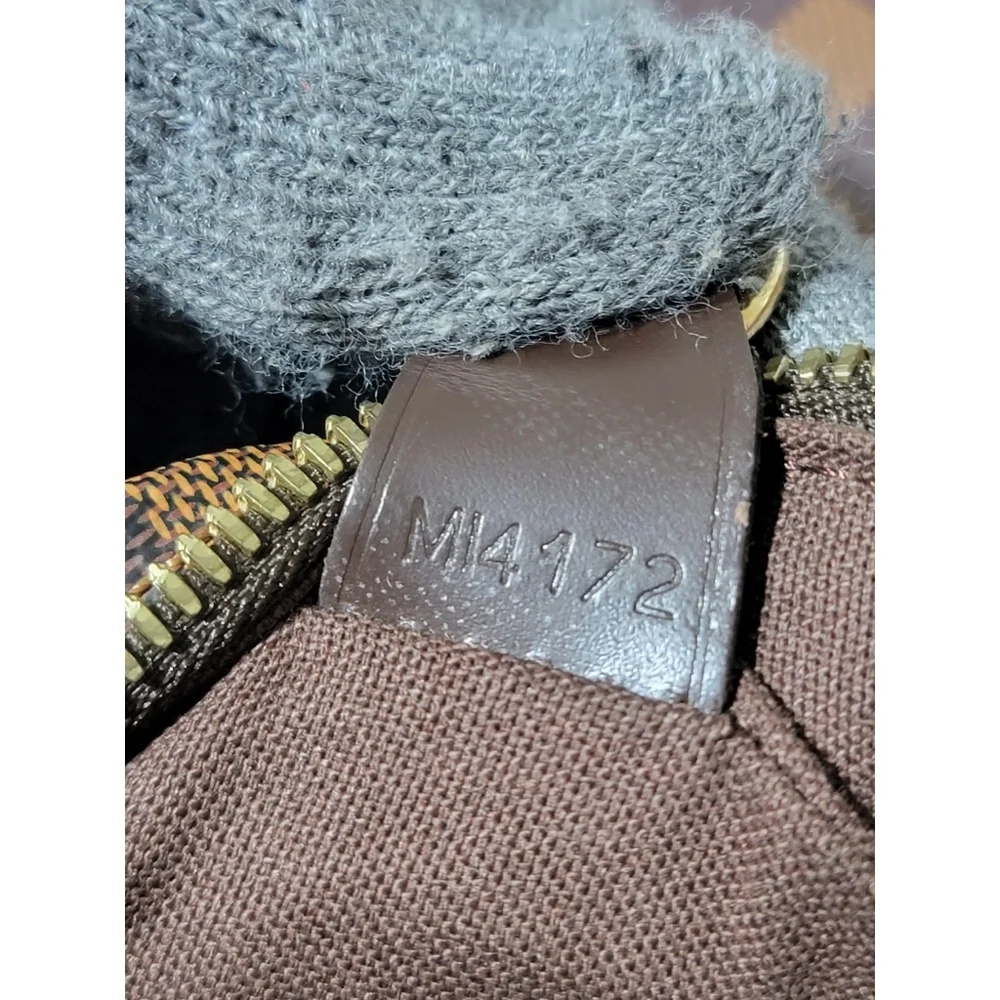 Louis Vuitton Damier Ebene Canvas Shelton MM Messenger Bag Brown